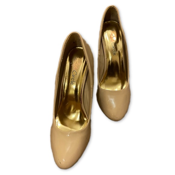 Red Circle Nude High Heels - Picture 4 of 8